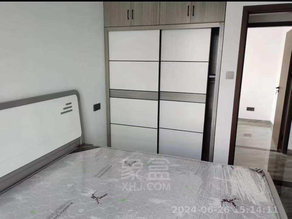 山水印象  3室2厅1卫    1800.0元/月室内图