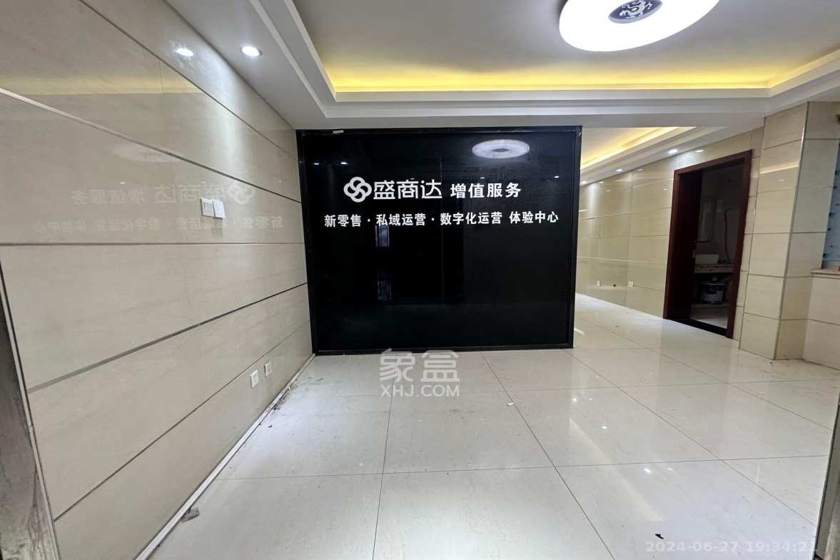 高桥现代商贸城  3室2厅1卫   3900.00元/月室内图1