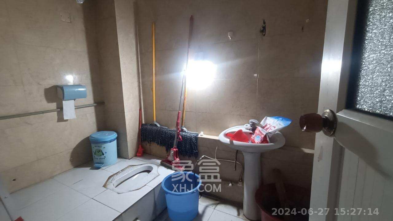 曼哈顿新贵  1室1厅1卫    4500.0元/月 曼哈顿新贵  1室1厅1卫    4500.0元/月室内图