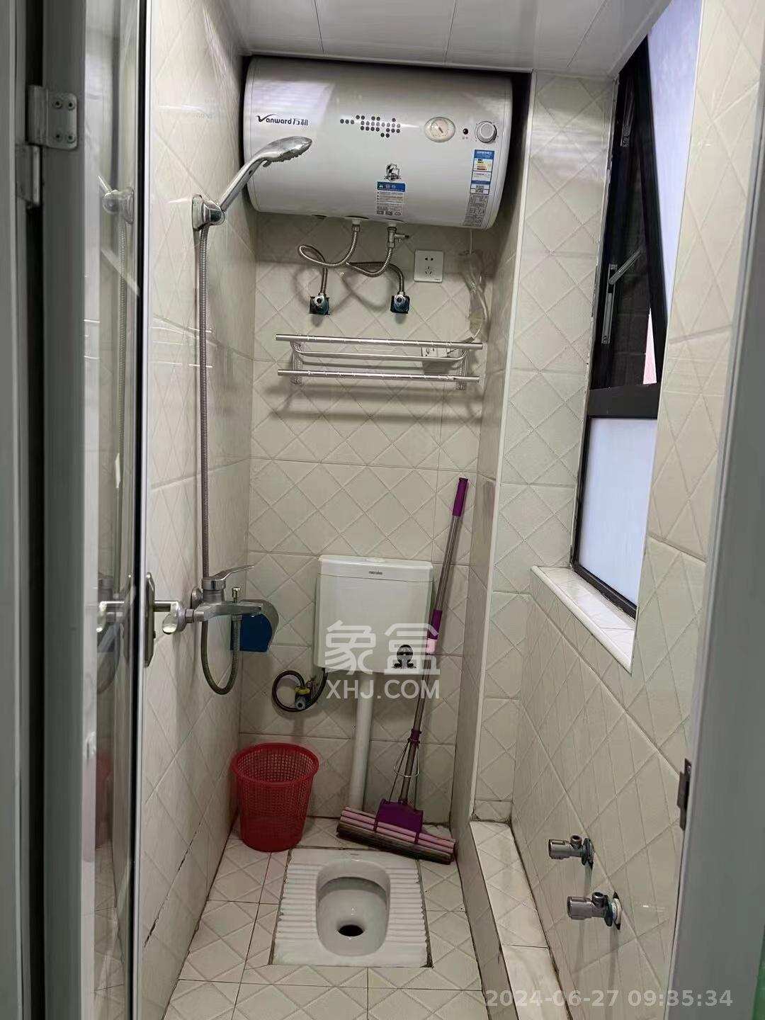 京武浪琴山一、二期 1室1厅1卫 1000.0元/月 京武浪琴山一、二期 1室1厅1卫 1000.0元/月室内图