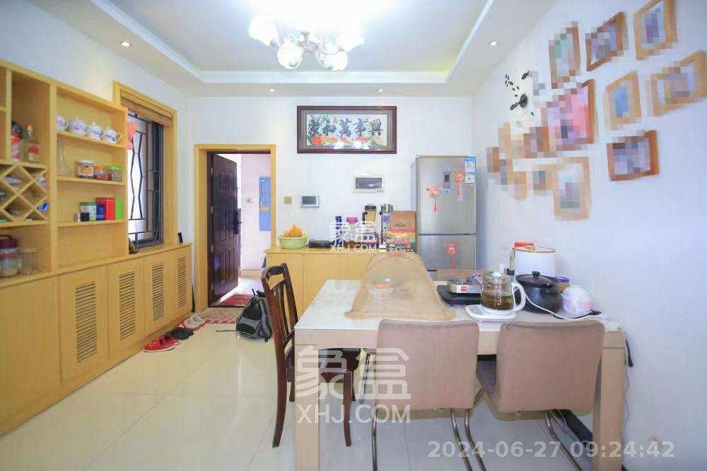 翡翠云天  2室2厅1卫   2100.00元/月室内图
