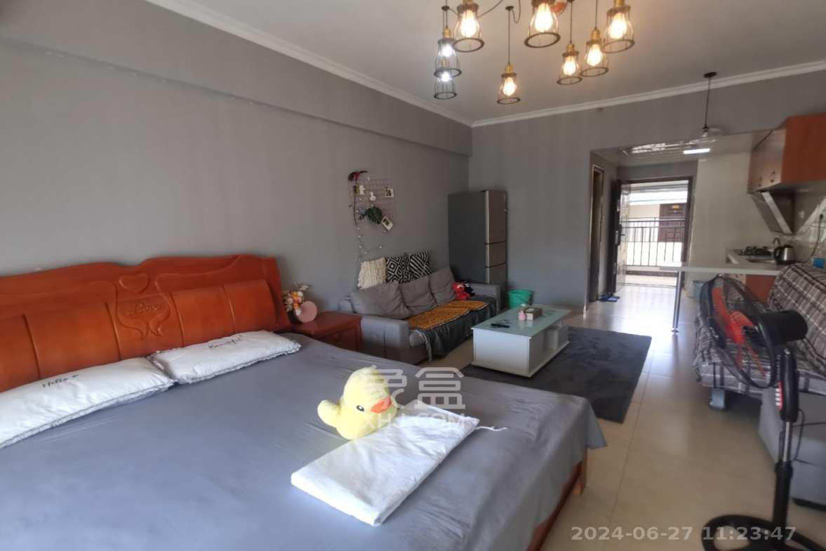 中建芙蓉嘉苑  1室1厅1卫   1600.00元/月室内图