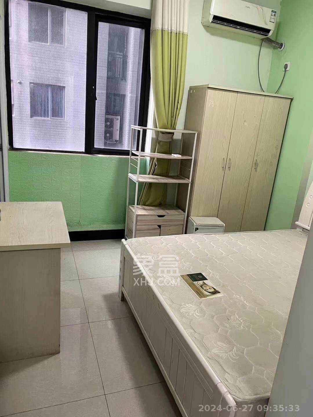 京武浪琴山一、二期 1室1厅1卫 1000.0元/月 京武浪琴山一、二期 1室1厅1卫 1000.0元/月室内图