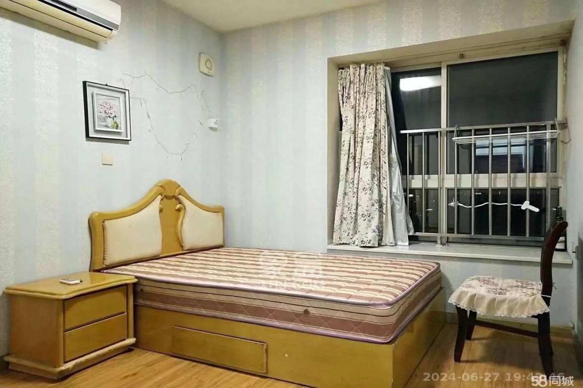 白沙晶城  3室2厅2卫   2400.00元/月室内图