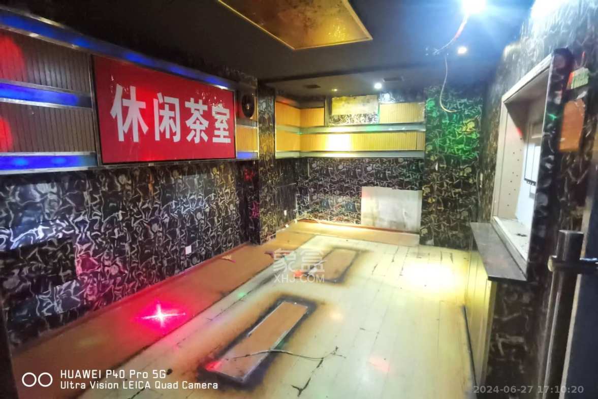 南湖路散盘  5室1厅2卫    5200.0元/月 南湖路散盘  5室1厅2卫    5200.0元/月室内图