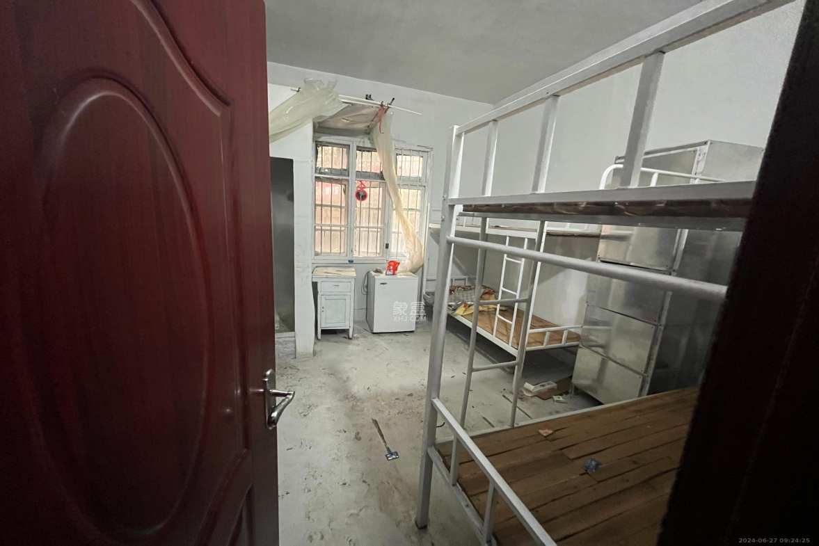 鼓风机械厂宿舍 1室1厅1卫 500.0元/月 鼓风机械厂宿舍 1室1厅1卫 500.0元/月室内图