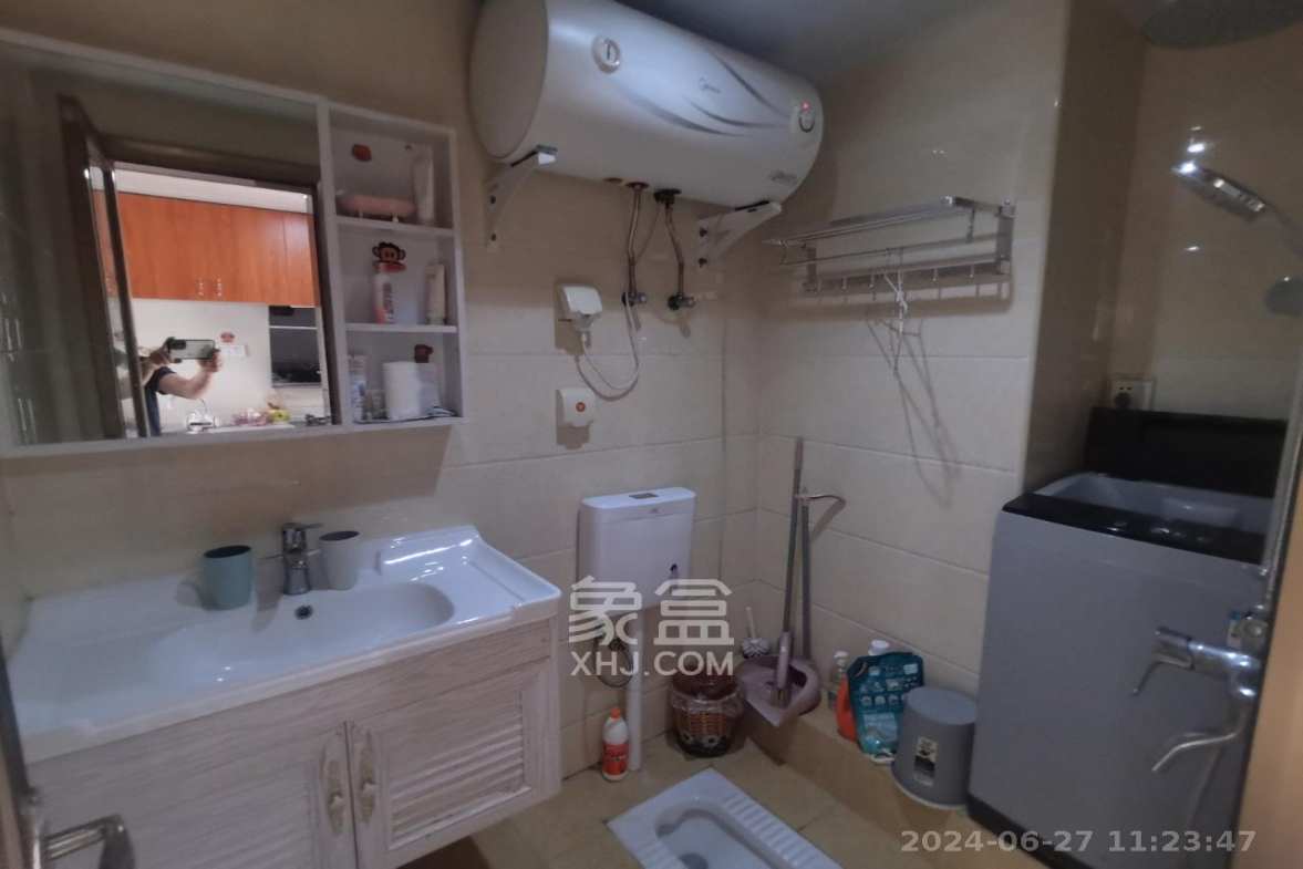 中建芙蓉嘉苑  1室1厅1卫   1600.00元/月室内图