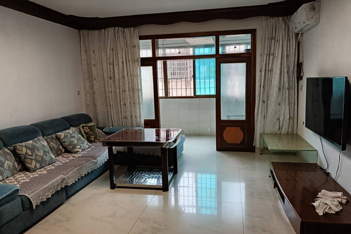 金山花园+煤碳公司  3室1厅1卫    1400.0元/月室内图1