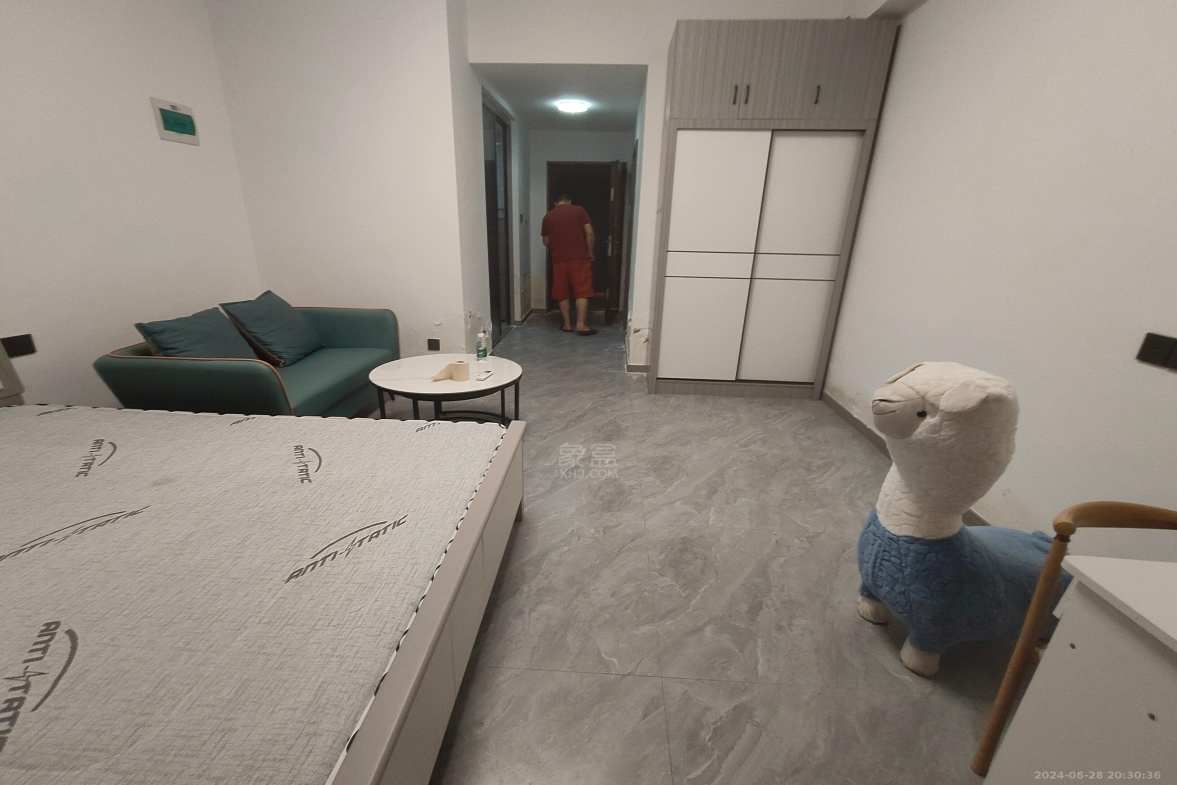 城发翰林府 1室1厅1卫 1200.0元/月 城发翰林府 1室1厅1卫 1200.0元/月室内图