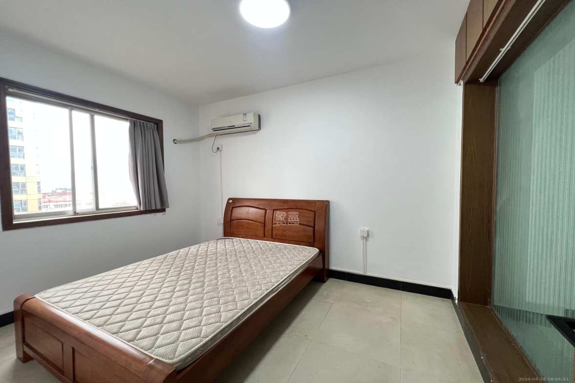 鸿富大厦 1室2厅1卫 4000.0元/月 鸿富大厦 1室2厅1卫 4000.0元/月室内图