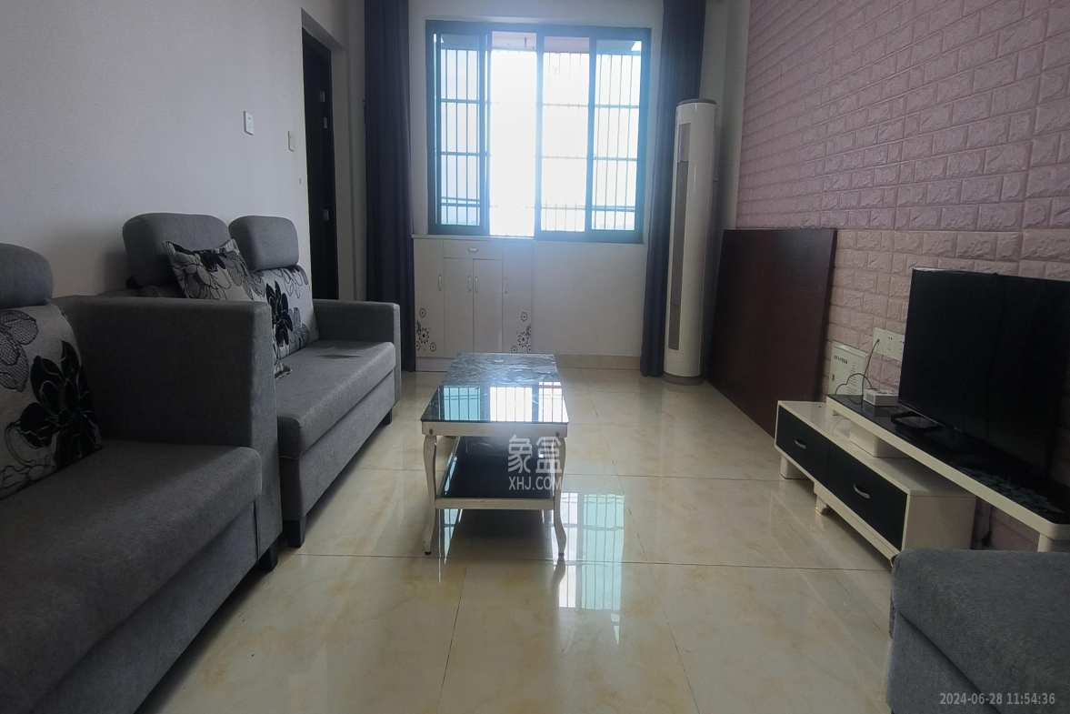 湘楚华庭  3室1厅1卫    2600.0元/月 湘楚华庭  3室1厅1卫    2600.0元/月室内图