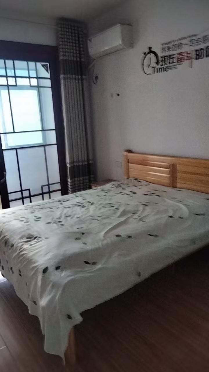 老国土局单位房(白塘路) 1室0厅0卫 1200.0元/月 老国土局单位房(白塘路) 1室0厅0卫 1200.0元/月室内图