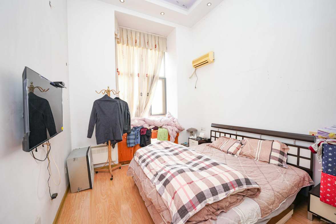 怡海星城 2室2厅1卫 1600.0元/月 怡海星城 2室2厅1卫 1600.0元/月室内图