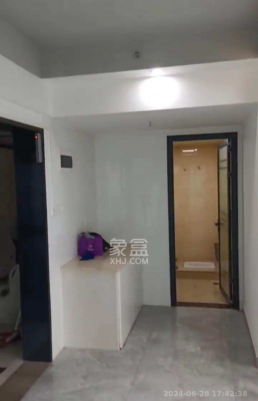 复地星光天地  2室1厅1卫    4500.0元/月 复地星光天地  2室1厅1卫    4500.0元/月室内图