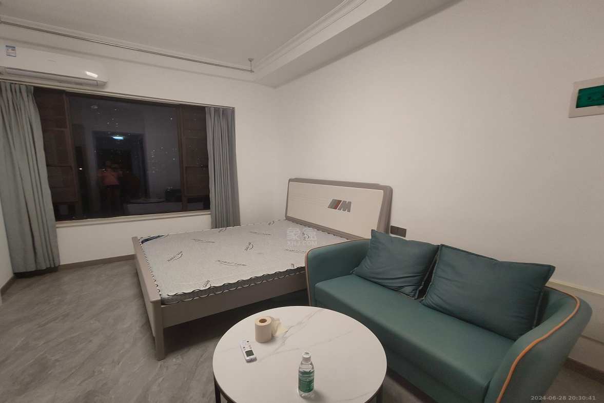 城发翰林府 1室1厅1卫 1200.0元/月 城发翰林府 1室1厅1卫 1200.0元/月室内图