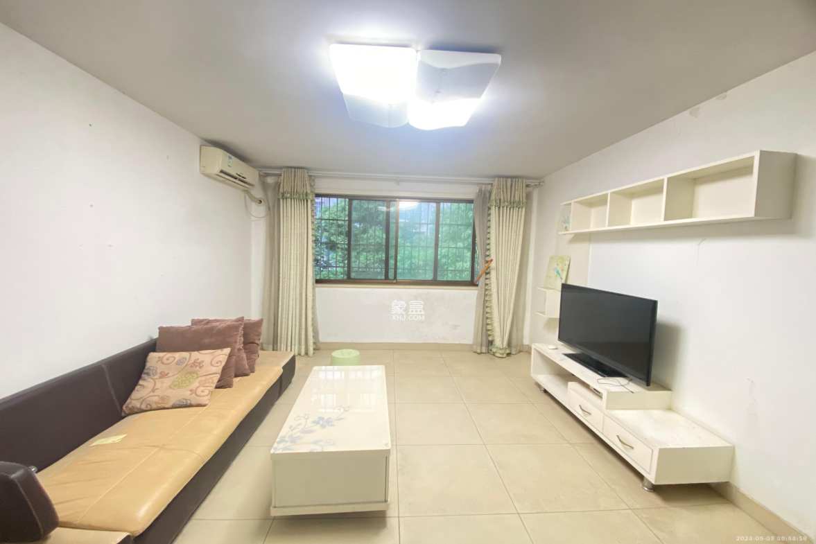 枫林美景  4室2厅2卫    2600.0元/月室内图