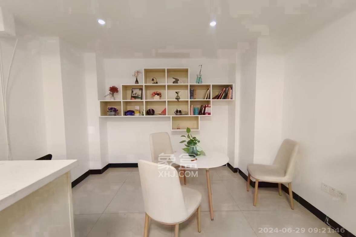 星大峰汇商务楼 1室1厅1卫 7000.0元/月 星大峰汇商务楼 1室1厅1卫 7000.0元/月室内图