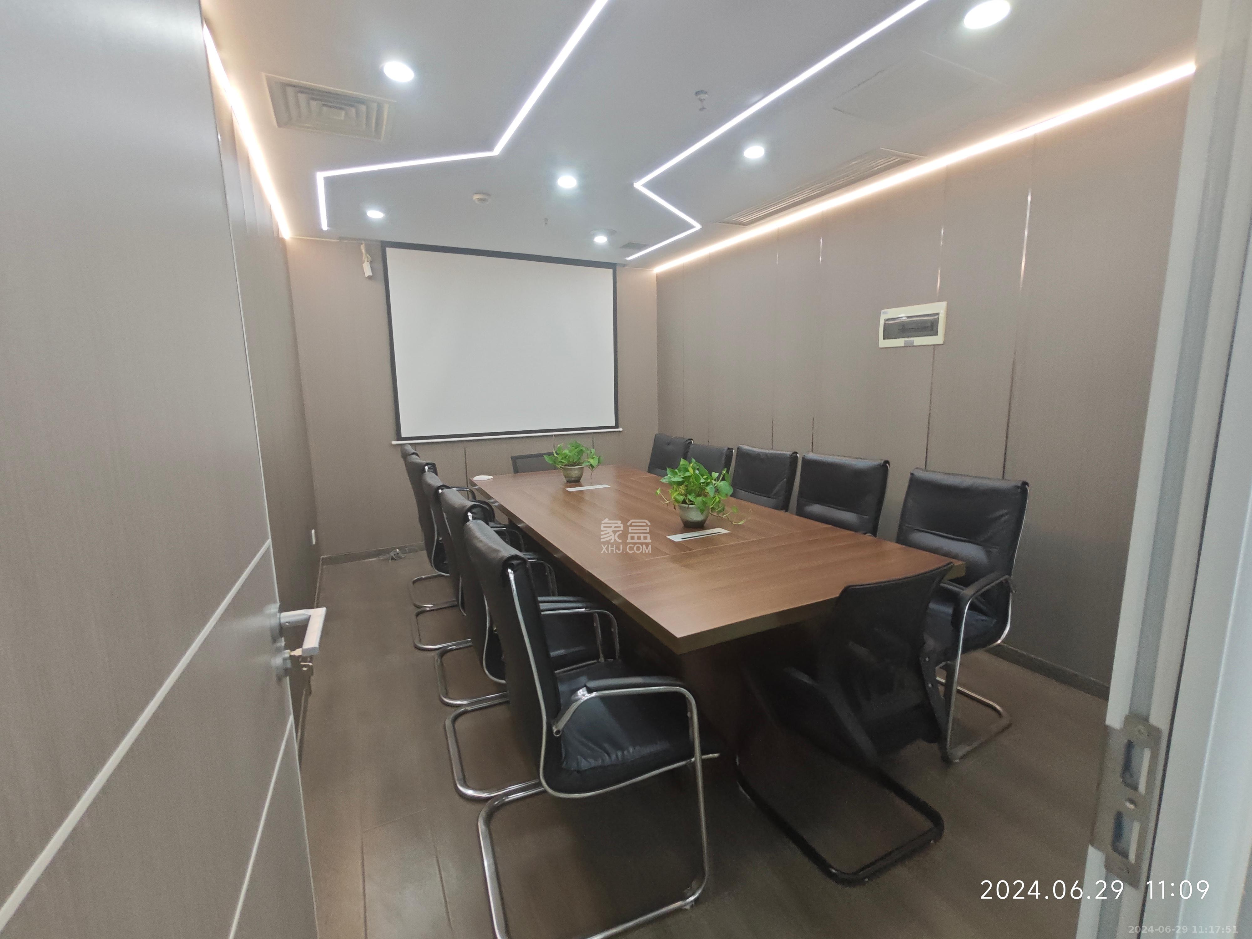 万达广场   248.0㎡     12500.00元/月室内图