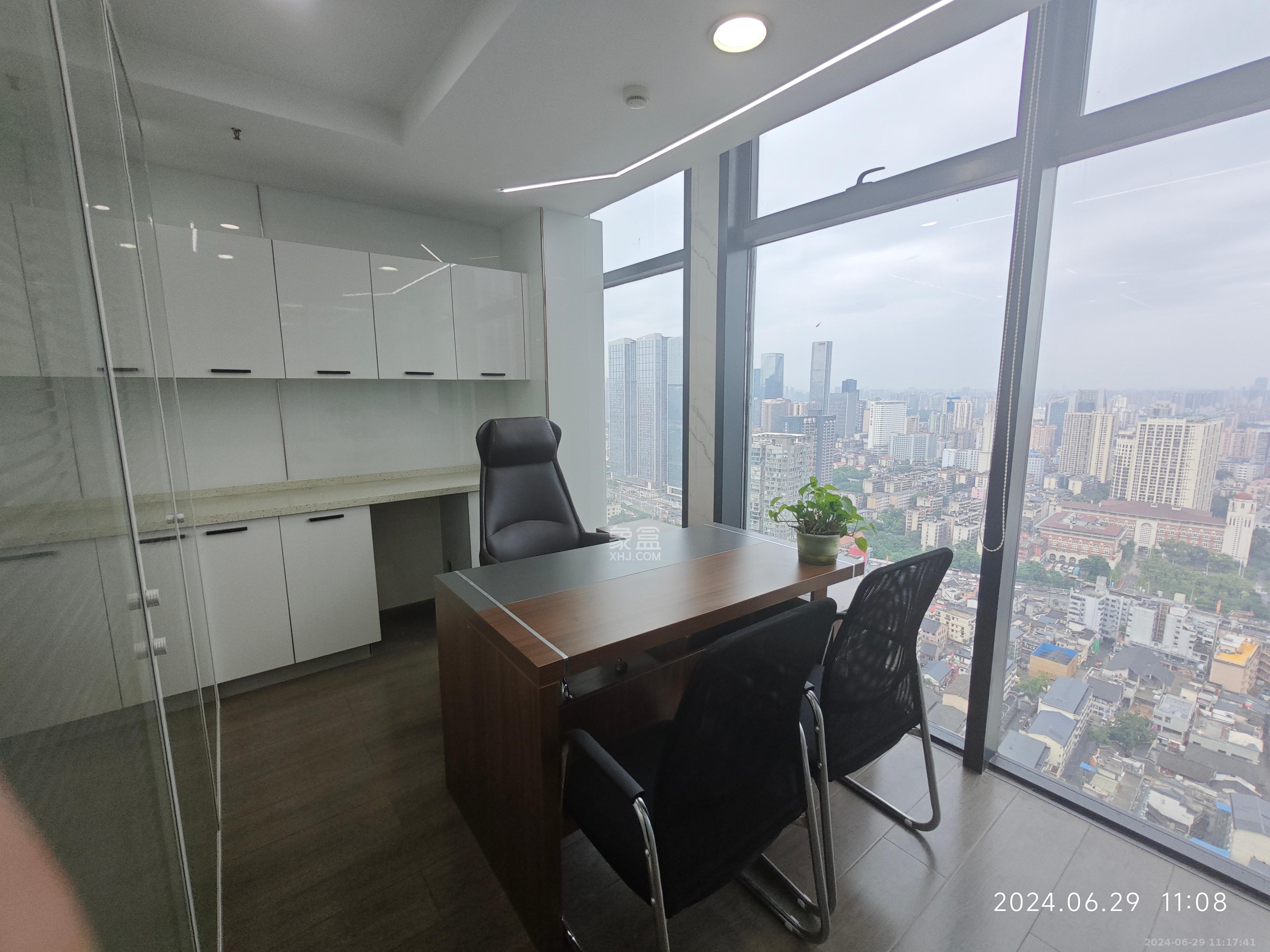 万达广场   248.0㎡     12500.00元/月室内图