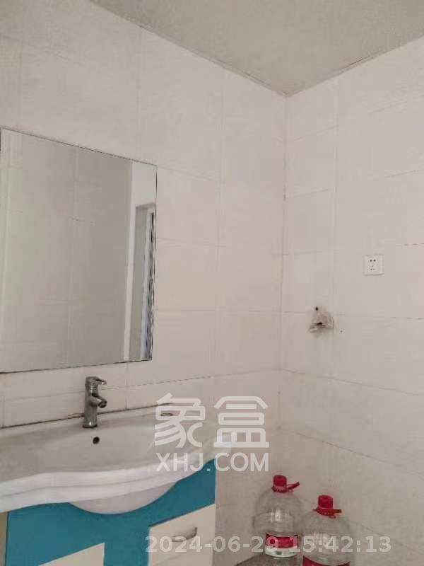 至雅大厦 4室2厅1卫 4900.0元/月 至雅大厦 4室2厅1卫 4900.0元/月室内图