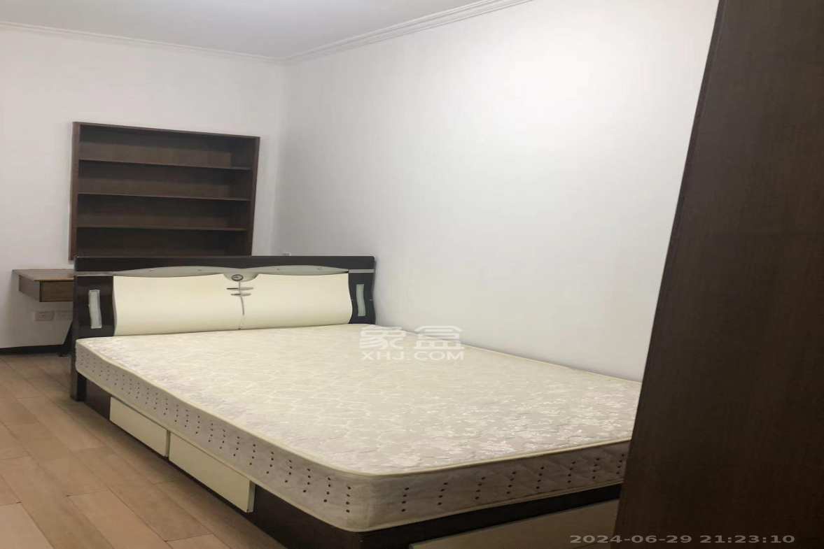 湘农桥社区  1室2厅1卫    2700.0元/月 湘农桥社区  1室2厅1卫    2700.0元/月室内图