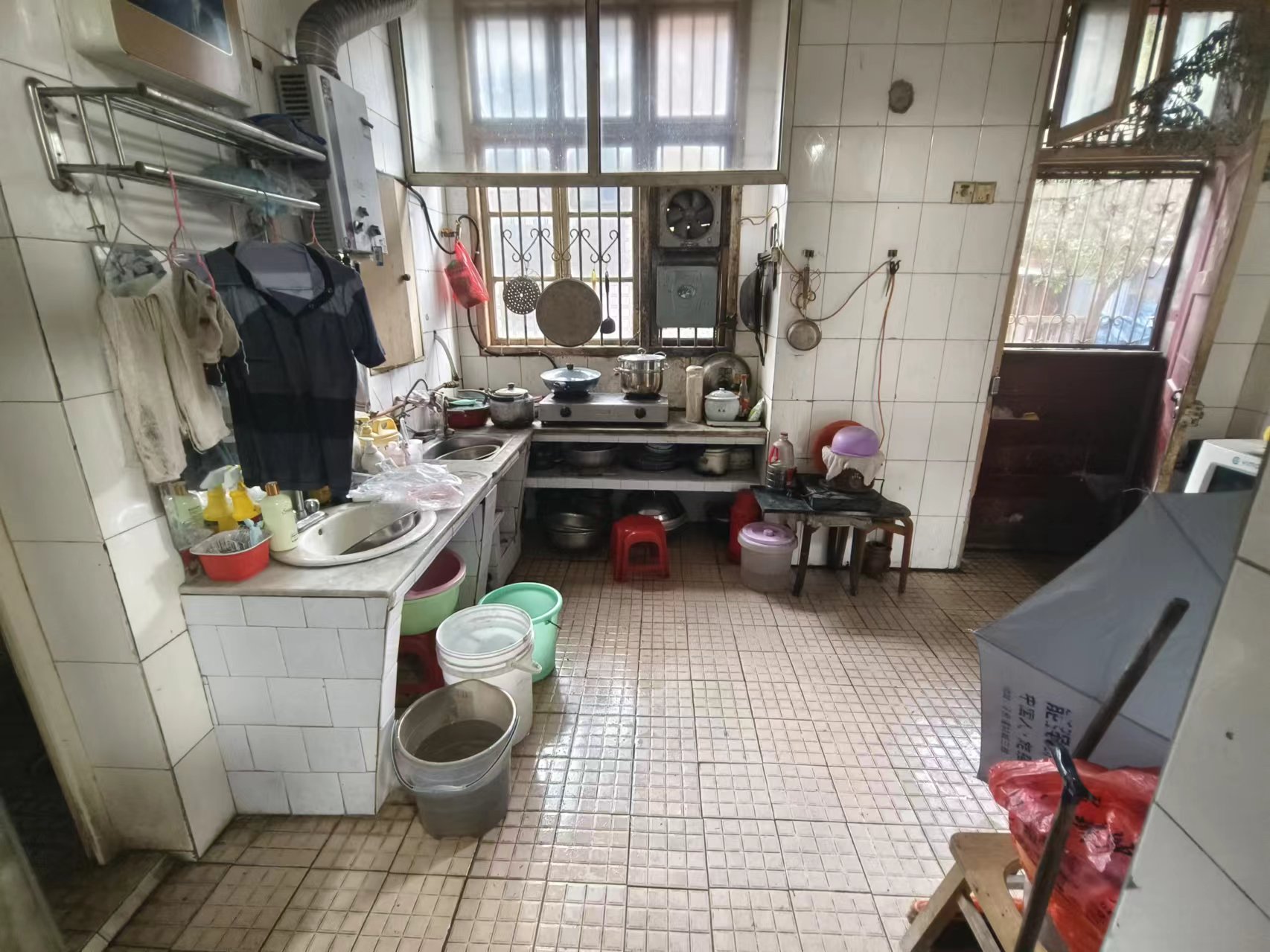 索桥居委会  2室1厅1卫    19.8万