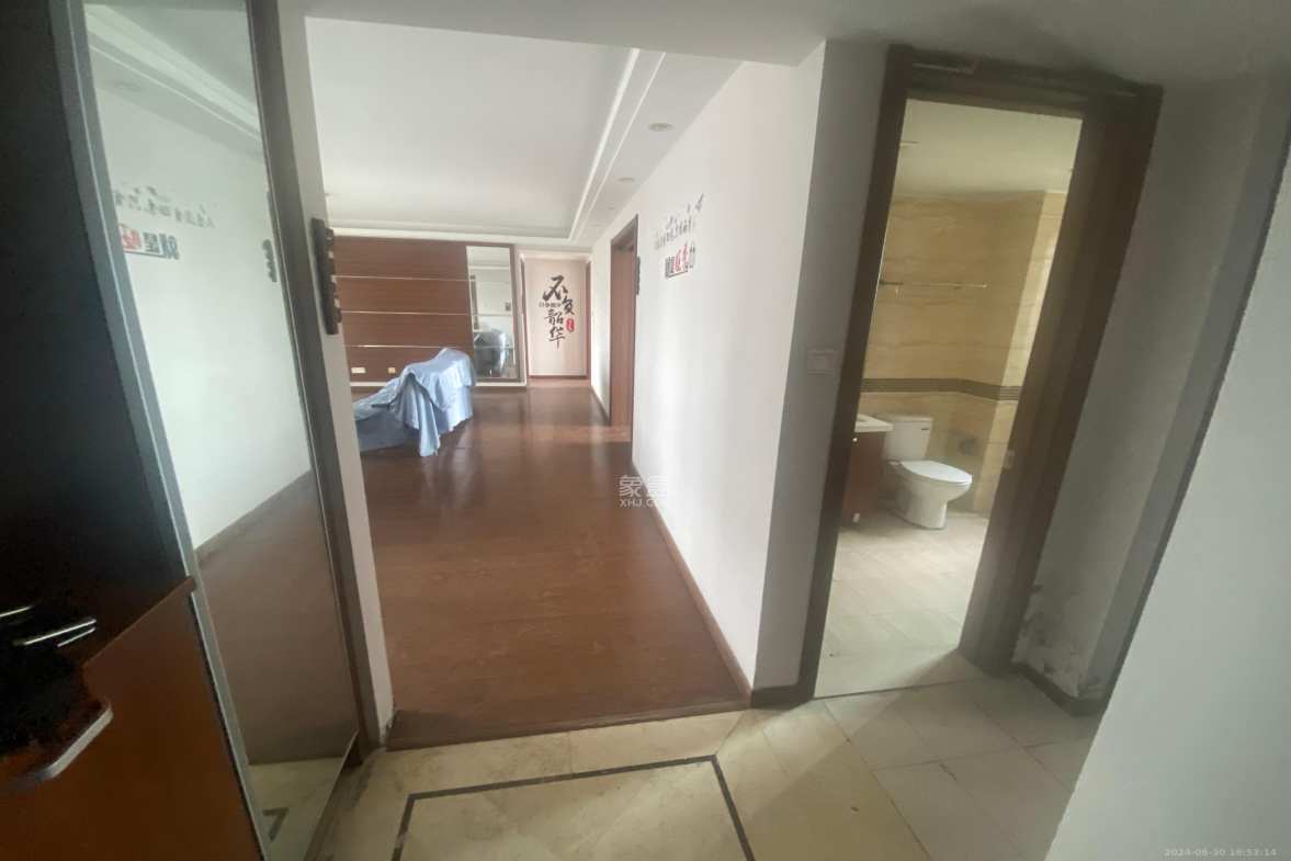 万科金域华府二期  1室2厅1卫    3000.0元/月室内图1