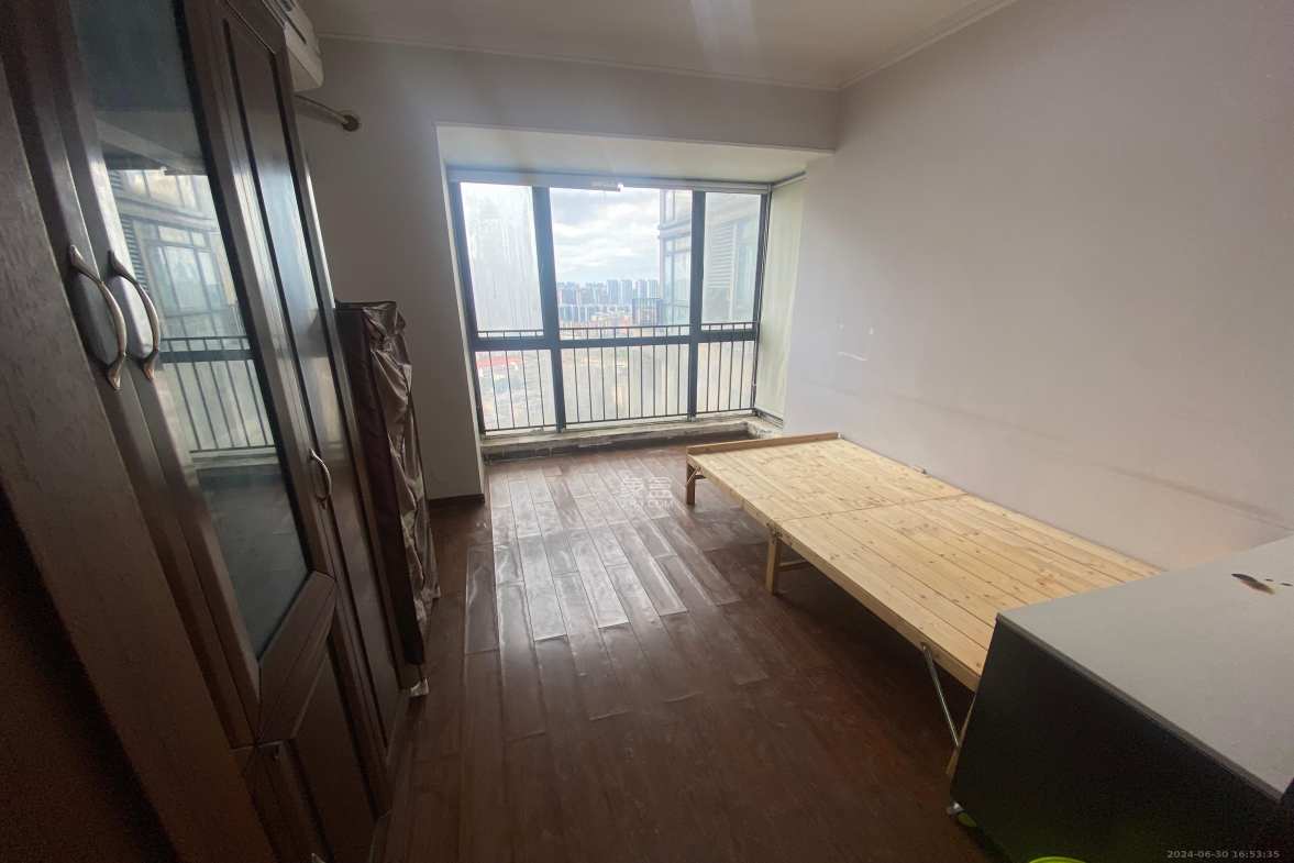 万科金域华府二期  1室2厅1卫    3000.0元/月室内图