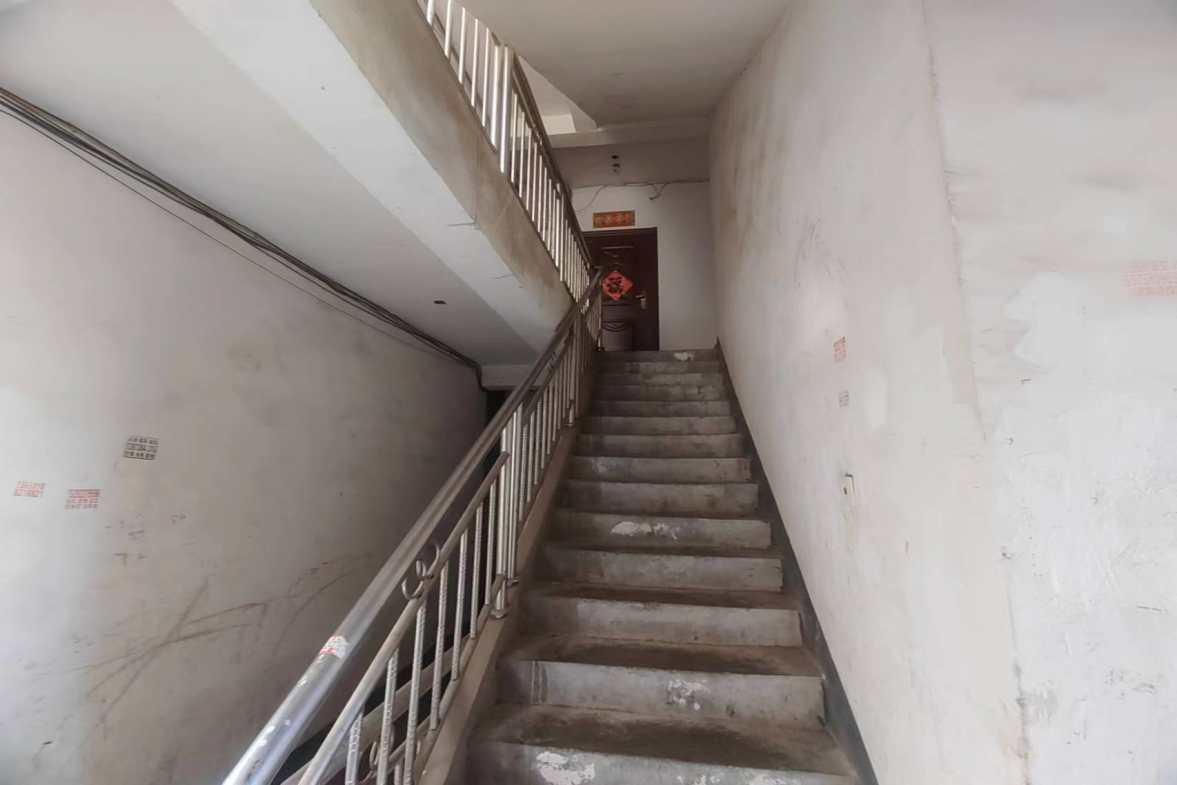 育财农贸市场（民营市场）  2室1厅1卫    600.0元/月室内图