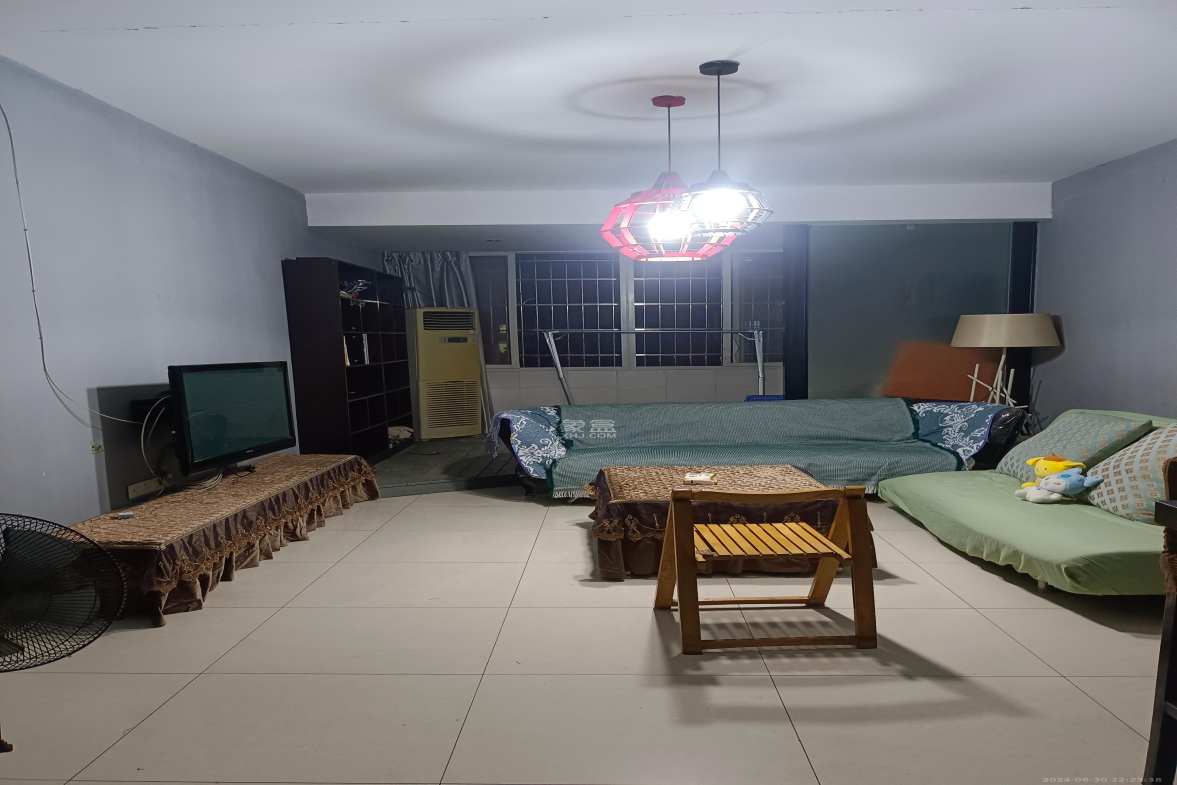 长重机械厂宿舍 2室2厅1卫 1500.0元/月 长重机械厂宿舍 2室2厅1卫 1500.0元/月室内图