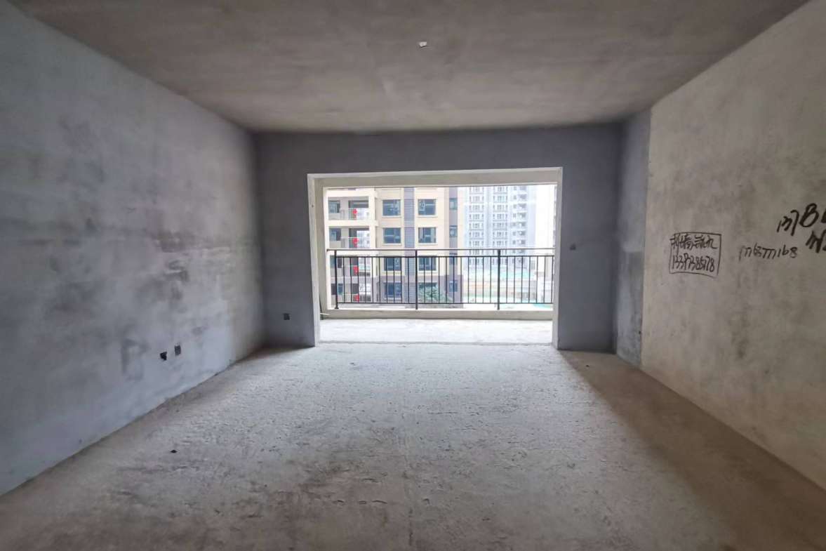 檀香山  4室2厅2卫    110.0万 檀香山  4室2厅2卫    110.0万客厅