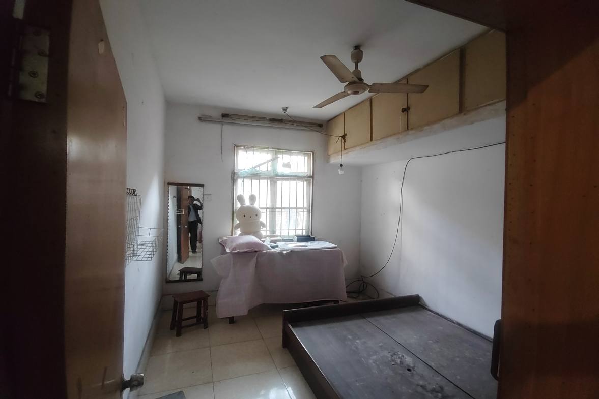 育财农贸市场（民营市场）  3室1厅1卫    800.0元/月室内图