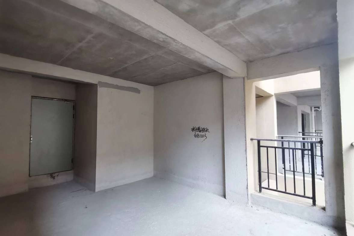 檀香山  4室2厅2卫    110.0万 檀香山  4室2厅2卫    110.0万客厅