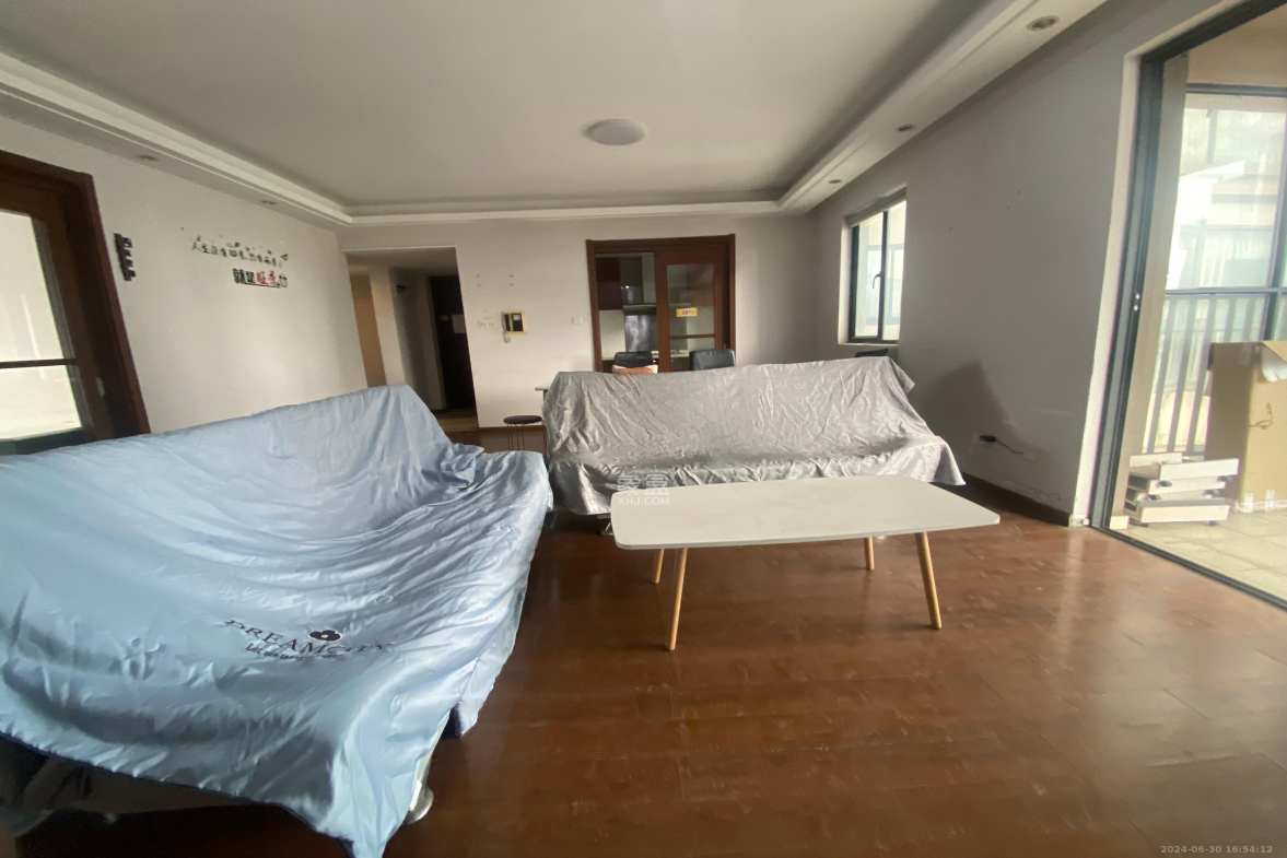 万科金域华府二期  1室2厅1卫    3000.0元/月室内图