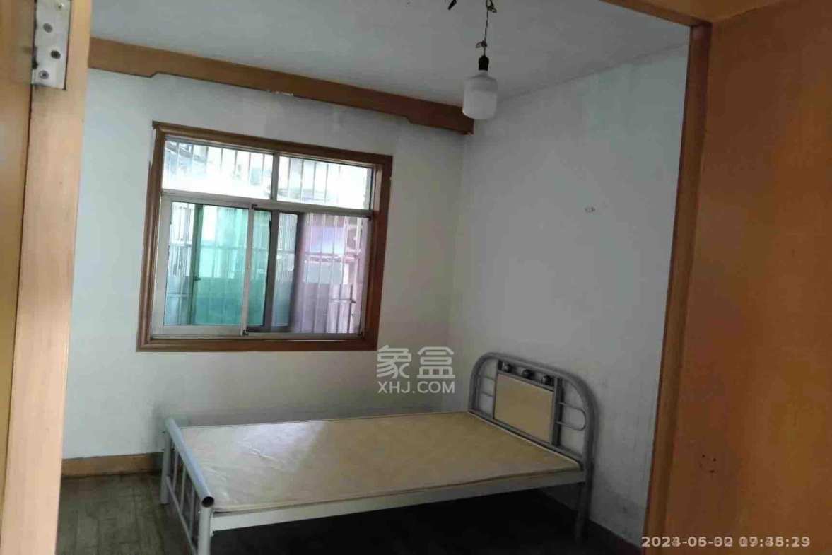 建设北路散盘 2室1厅1卫 700.0元/月 建设北路散盘 2室1厅1卫 700.0元/月室内图