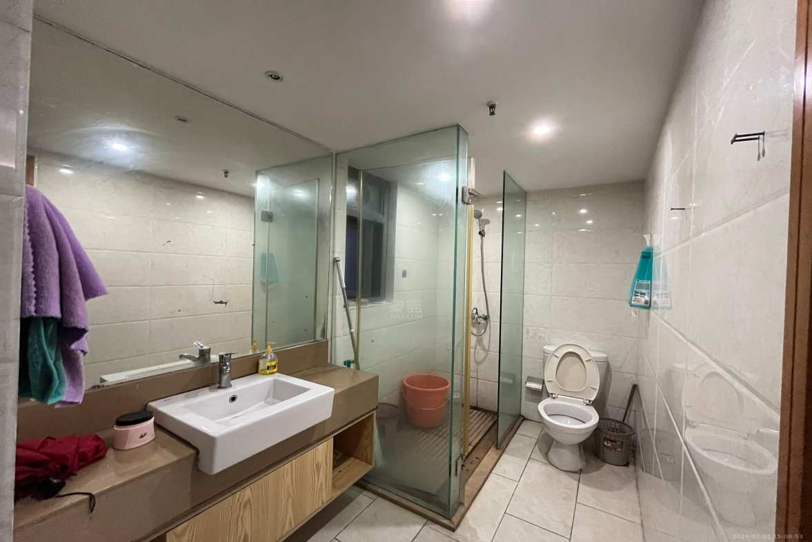 大汉希尔顿 2室2厅1卫 2200.0元/月 大汉希尔顿 2室2厅1卫 2200.0元/月室内图