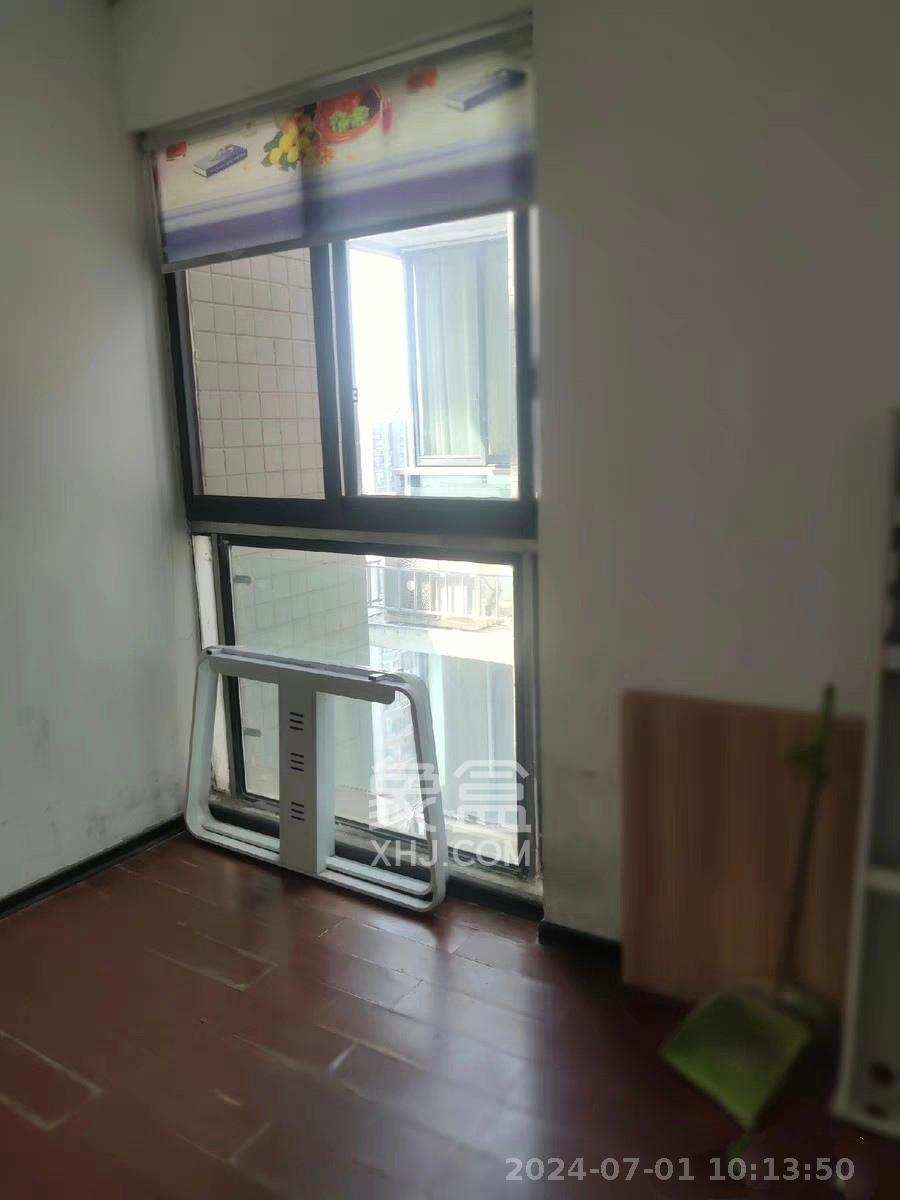 湘江世纪城贯江苑 3室2厅1卫 2200.0元/月 湘江世纪城贯江苑 3室2厅1卫 2200.0元/月室内图