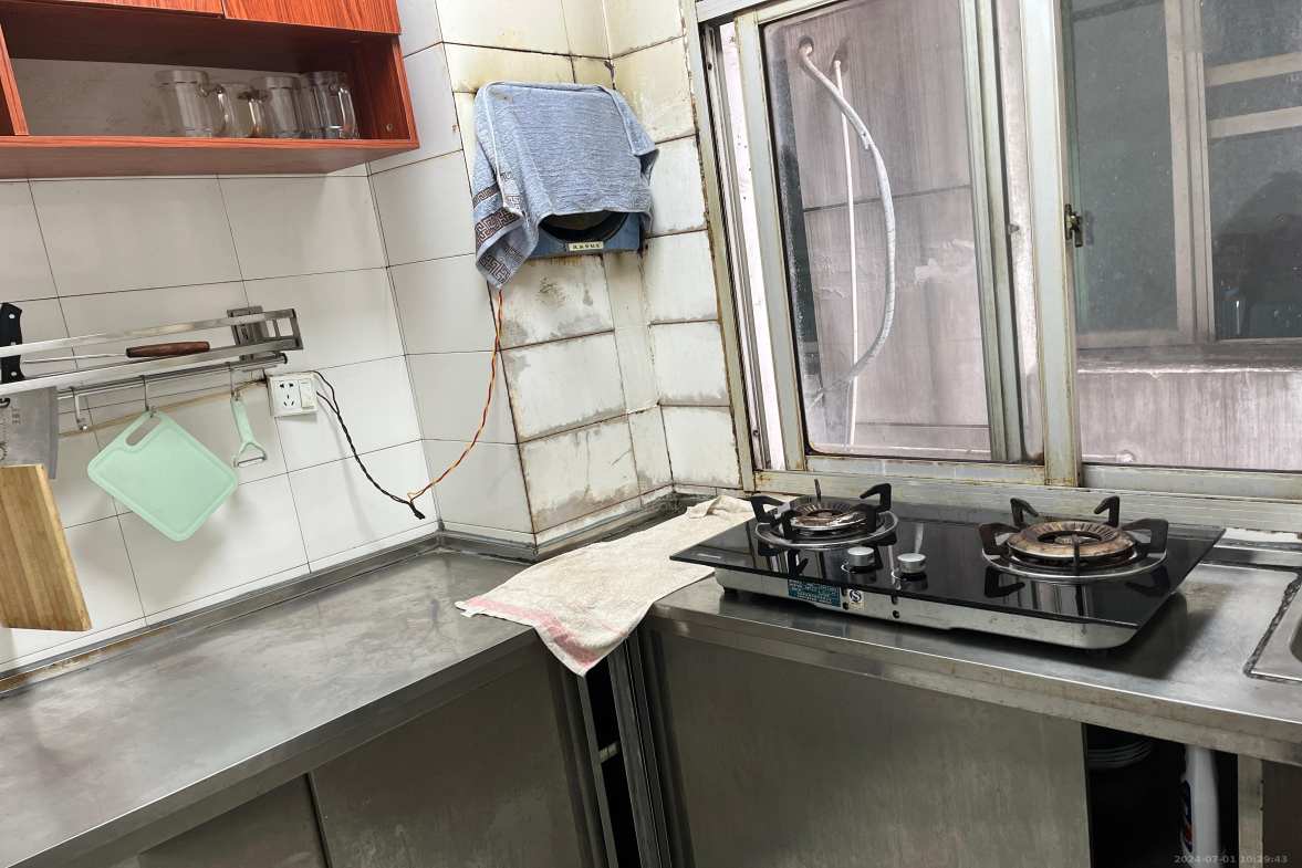 天顺楼 2室1厅1卫 1500.0元/月 天顺楼 2室1厅1卫 1500.0元/月室内图