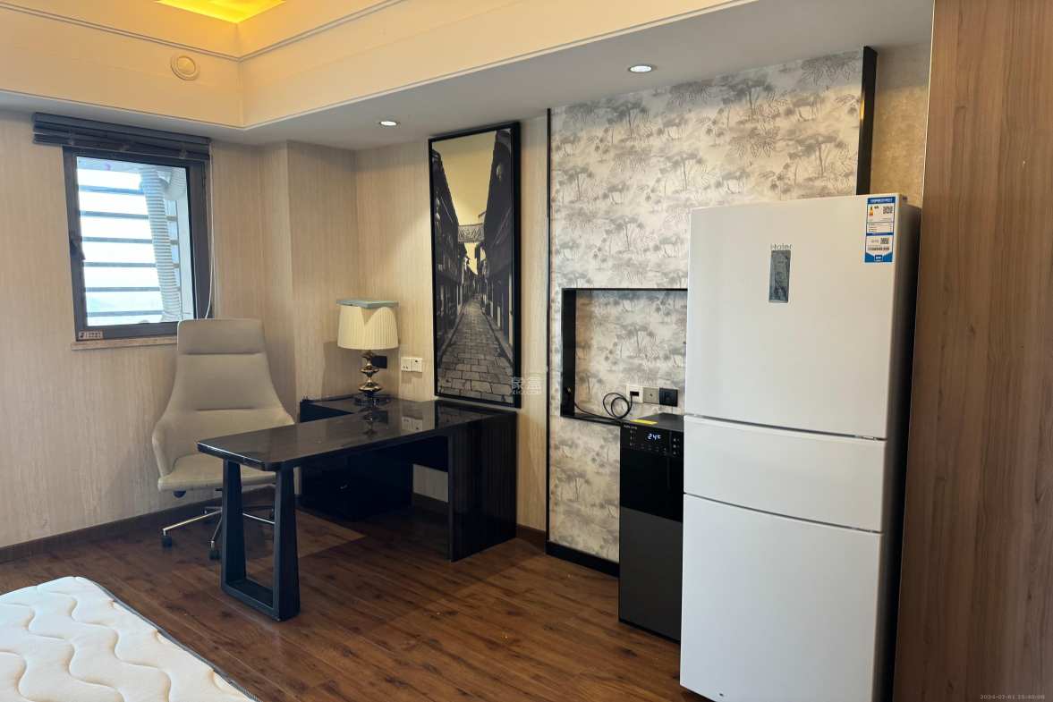 华远国际公寓  1室1厅1卫    5000.0元/月室内图