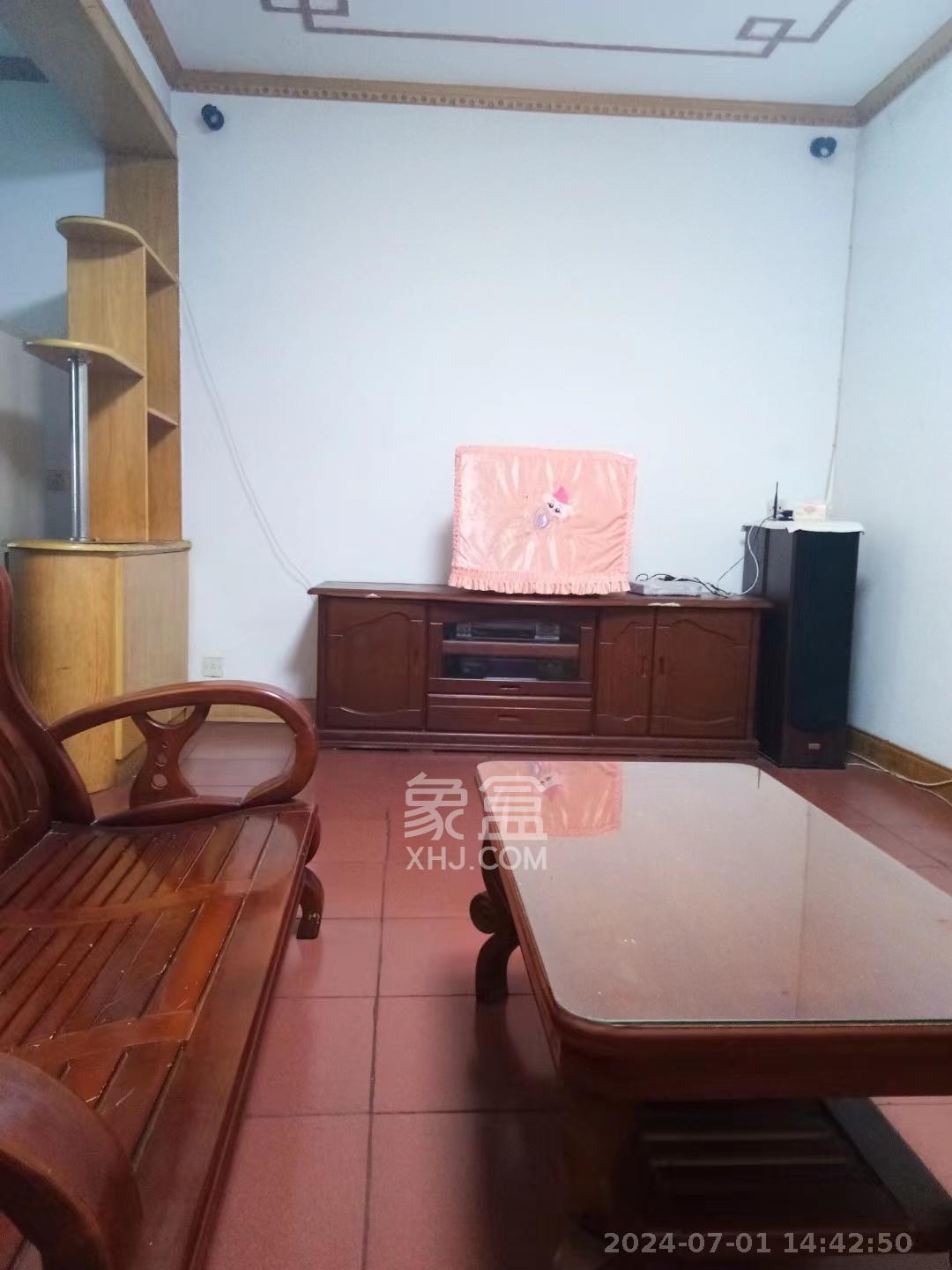 中建五局信和苑四区  2室2厅1卫    1000.0元/月