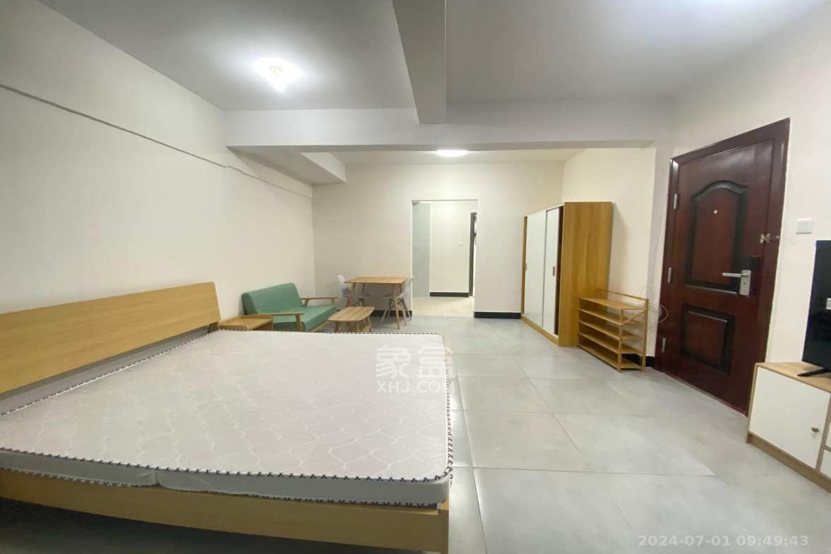 钱隆樽品(一、二、三期)  1室1厅1卫    1800.0元/月 钱隆樽品(一、二、三期)  1室1厅1卫    1800.0元/月室内图