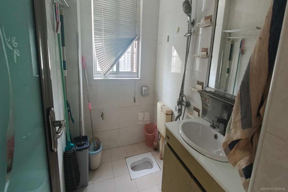 山河锦园 2室2厅1卫 1500.0元/月 山河锦园 2室2厅1卫 1500.0元/月室内图