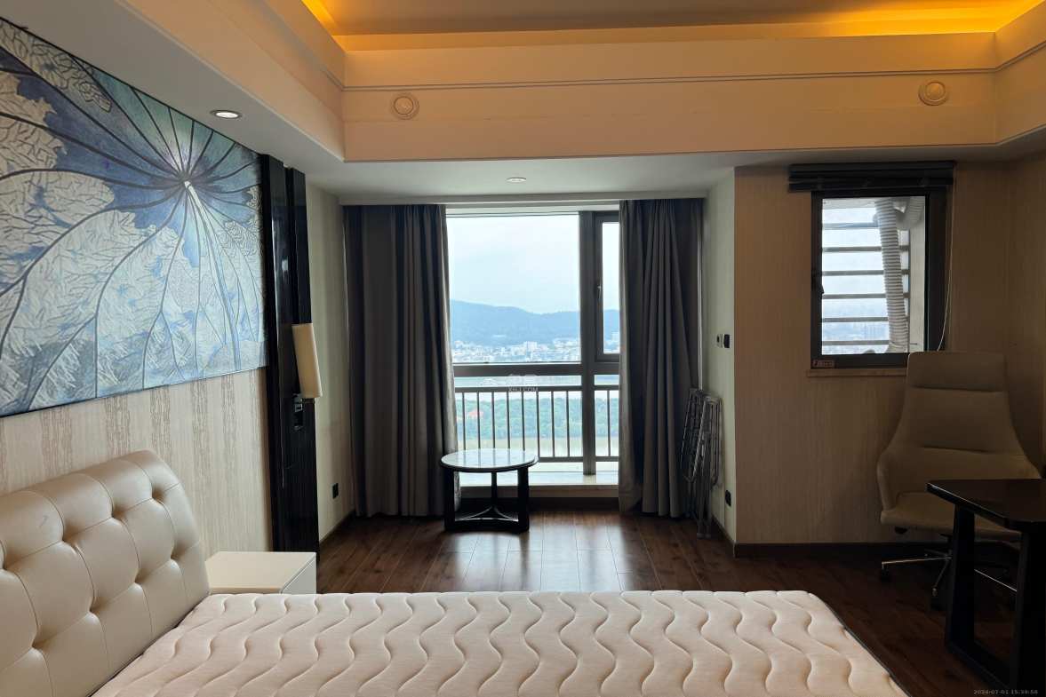 华远国际公寓  1室1厅1卫    5000.0元/月室内图