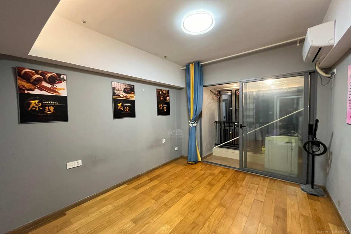 大汉希尔顿 2室2厅1卫 2200.0元/月 大汉希尔顿 2室2厅1卫 2200.0元/月室内图