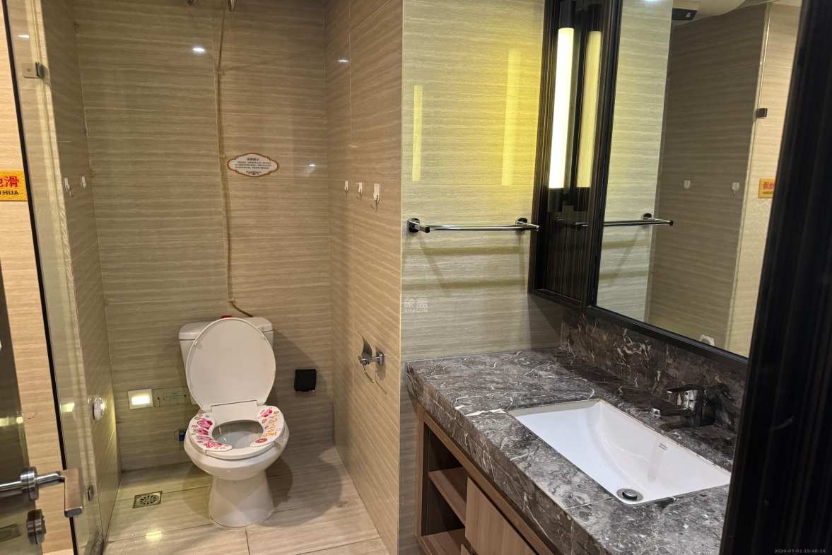 华远国际公寓  1室1厅1卫    5000.0元/月室内图