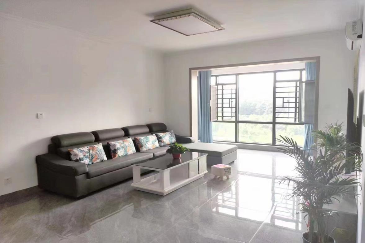 大同芙蓉二期(芙蓉广场) 2室2厅1卫 2200.0元/月 大同芙蓉二期(芙蓉广场) 2室2厅1卫 2200.0元/月室内图