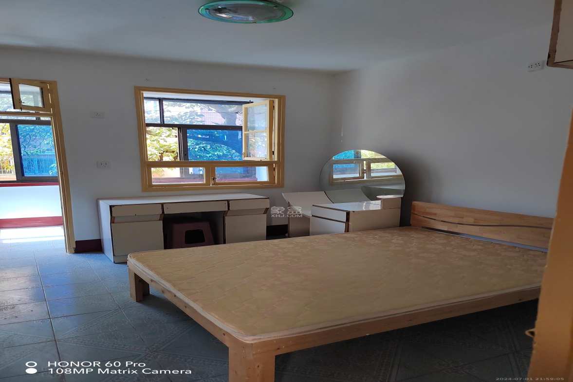 钟馗庙小区 2室1厅1卫 1600.0元/月 钟馗庙小区 2室1厅1卫 1600.0元/月室内图