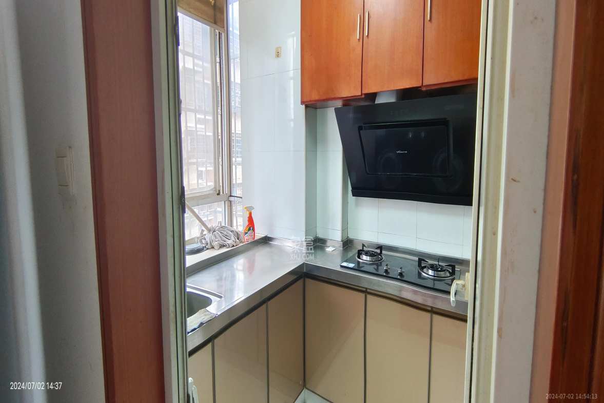 金霞十号重建地  2室2厅1卫   1800.00元/月室内图