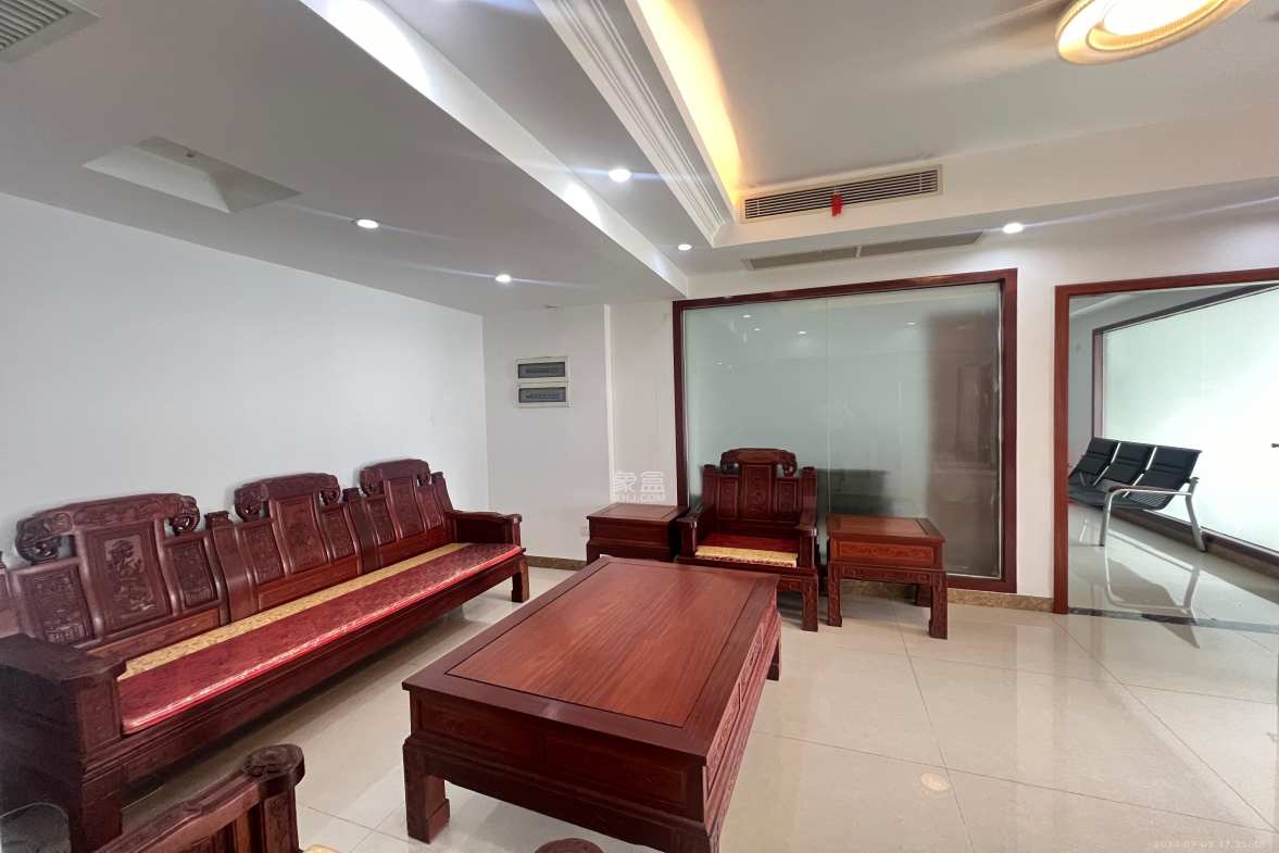 东城港 1室1厅1卫 13000.0元/月 东城港 1室1厅1卫 13000.0元/月室内图