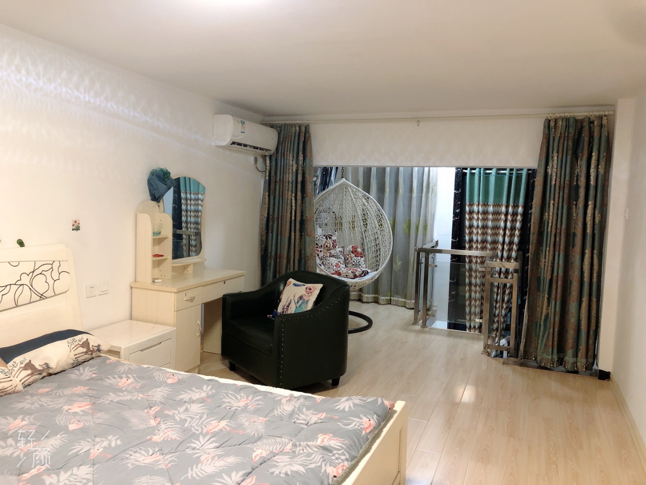 鸿星新天地  1室1厅1卫   1580.00元/月